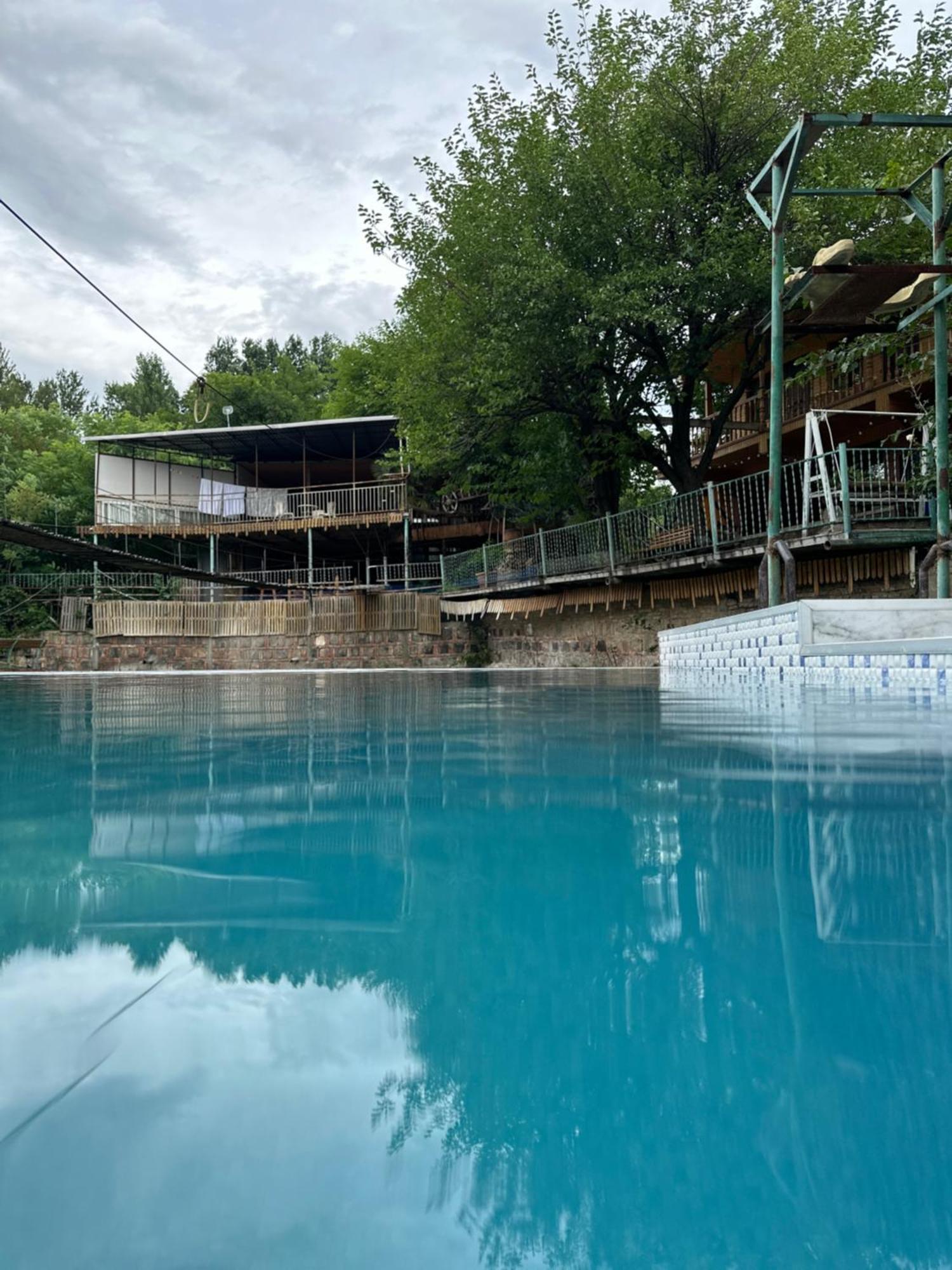 Amiran'S Lake Ξενοδοχείο Τυφλίδα Εξωτερικό φωτογραφία